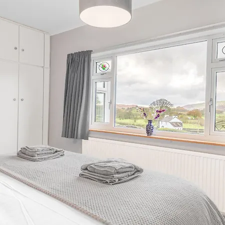 Holiday home Hollace, District With Hot Tub And Stunning Views *