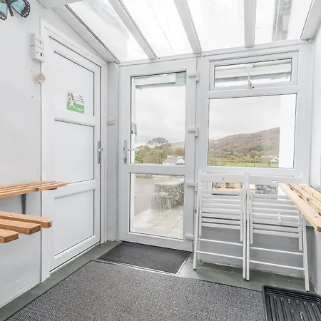 Hollace, District With Hot Tub And Stunning Views