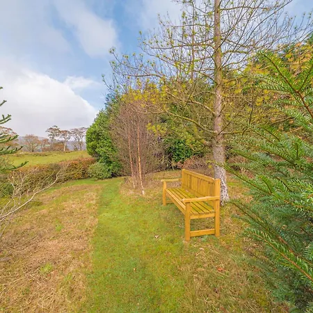 Ferienhaus Hollace, District With Hot Tub And Stunning Views