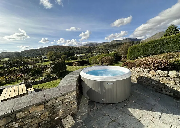Hollace, District With Hot Tub And Stunning Views *