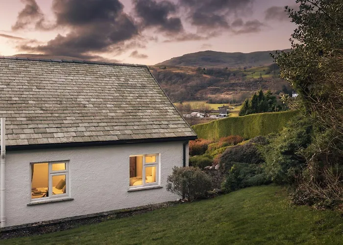 Hollace, District With Hot Tub And Stunning Views