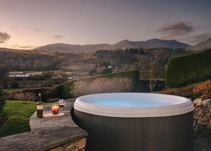 Hollace, District With Hot Tub And Stunning Views *