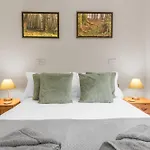 Hollace, District With Hot Tub And Stunning Views Casa vacanze